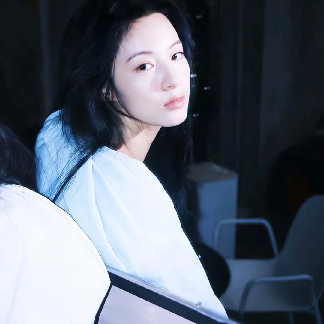 财富、年轻和美貌